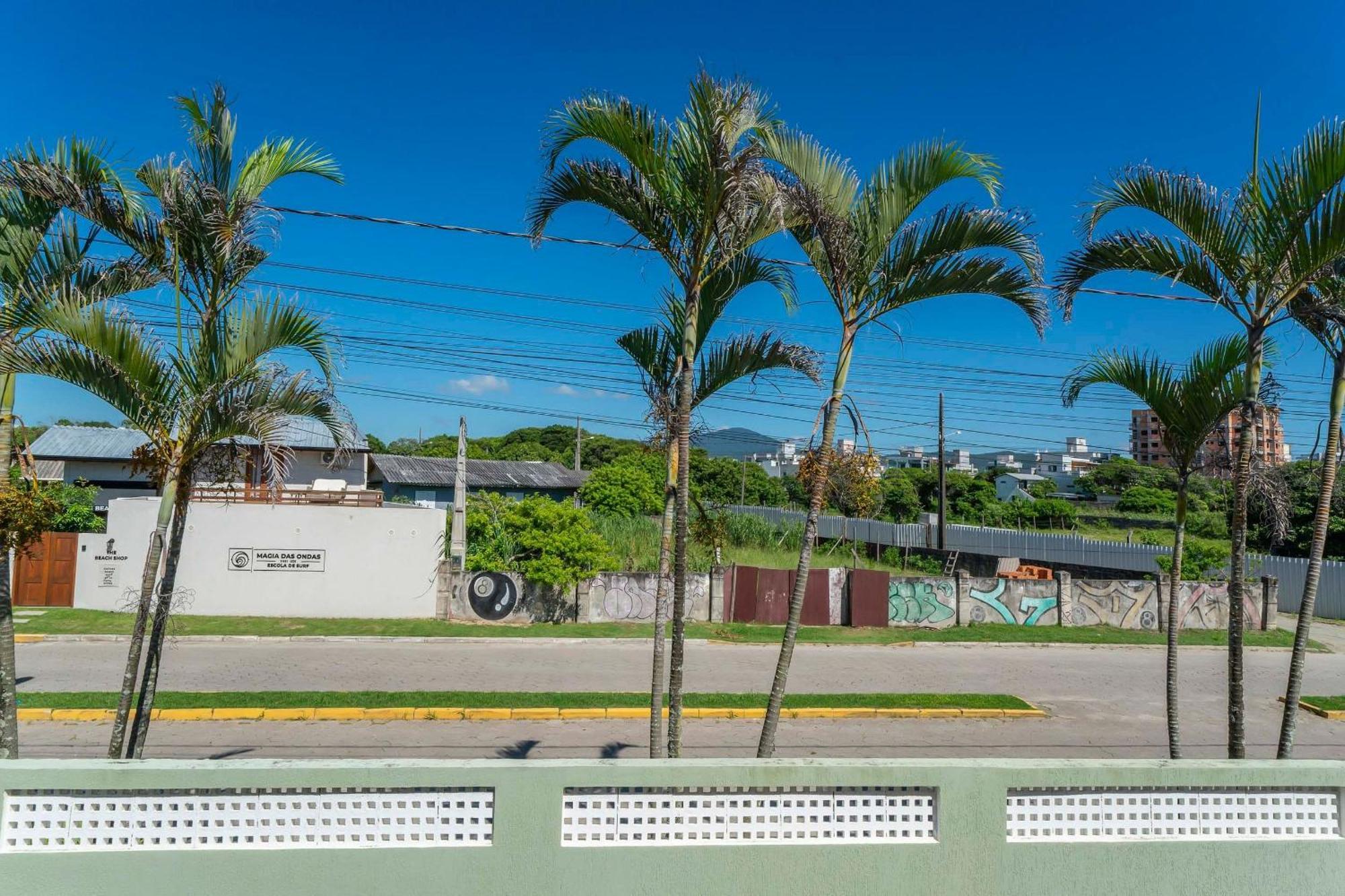 Sobrado Frente Ao Mar Mariscal Para 6 E 8 Pessoas Bombinhas Exteriör bild